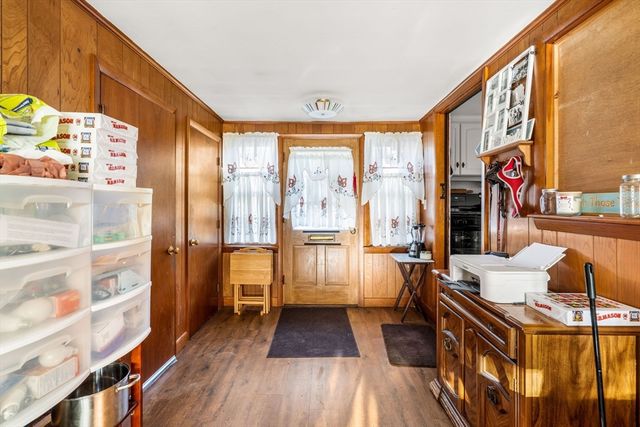 33 Jefferson St, Lawrence, MA 01843