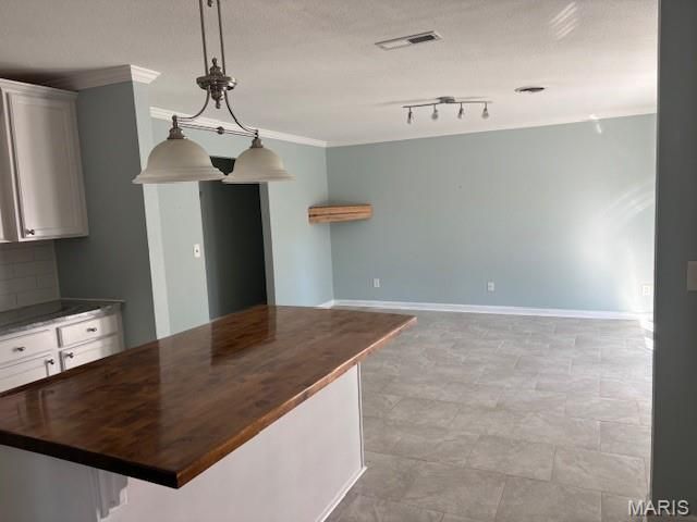 502 Iron Lantern Drive, Ballwin, MO 63011