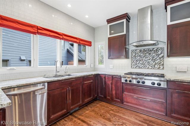 1539 Wandrei Court, Commerce Twp, MI 48382