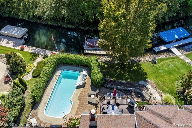 1539 Wandrei Court, Commerce Twp, MI 48382