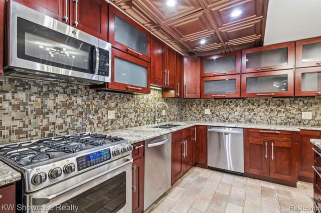 1539 Wandrei Court, Commerce Twp, MI 48382