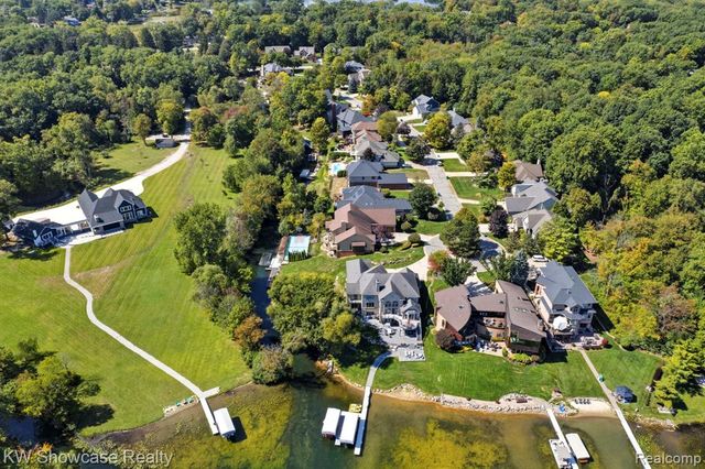 1539 Wandrei Court, Commerce Twp, MI 48382