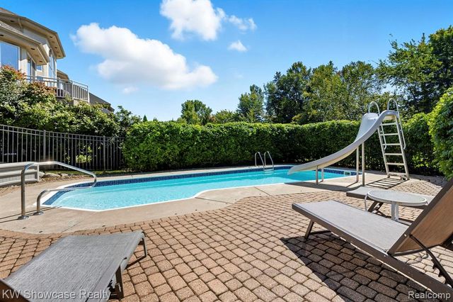 1539 Wandrei Court, Commerce Twp, MI 48382