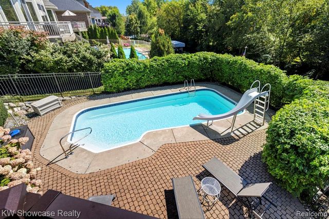 1539 Wandrei Court, Commerce Twp, MI 48382