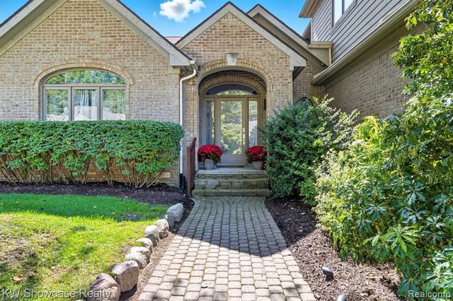 1539 Wandrei Court, Commerce Twp, MI 48382