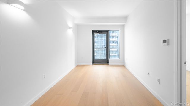 3371 Prince Street 11A, Flushing, NY 11354