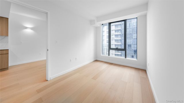 3371 Prince Street 11A, Flushing, NY 11354