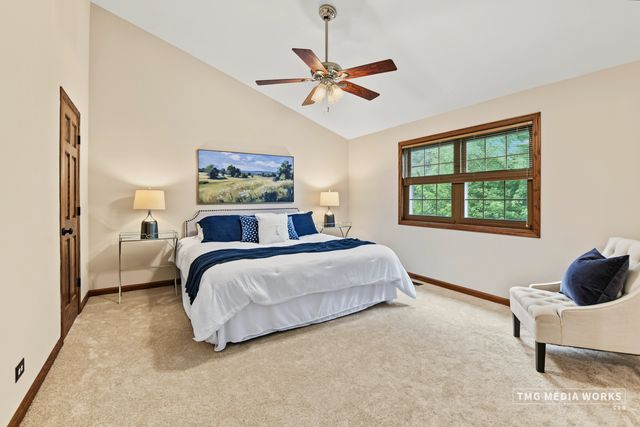 2820 Springdale Circle, Naperville, IL 60564