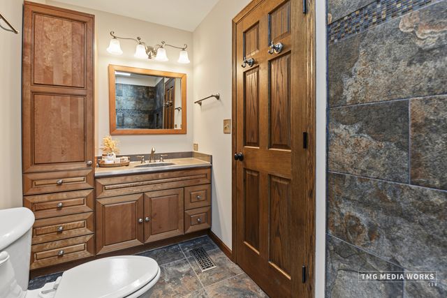 2820 Springdale Circle, Naperville, IL 60564