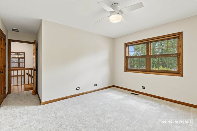 2820 Springdale Circle, Naperville, IL 60564