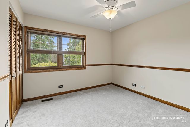 2820 Springdale Circle, Naperville, IL 60564