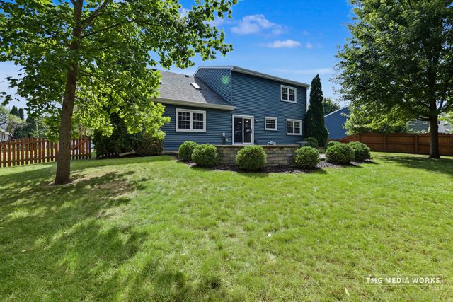 2820 Springdale Circle, Naperville, IL 60564
