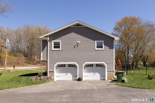 402 Ash Swamp Road, Glastonbury, CT 06033