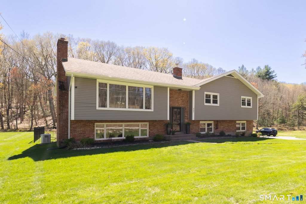 402 Ash Swamp Road, Glastonbury, CT 06033