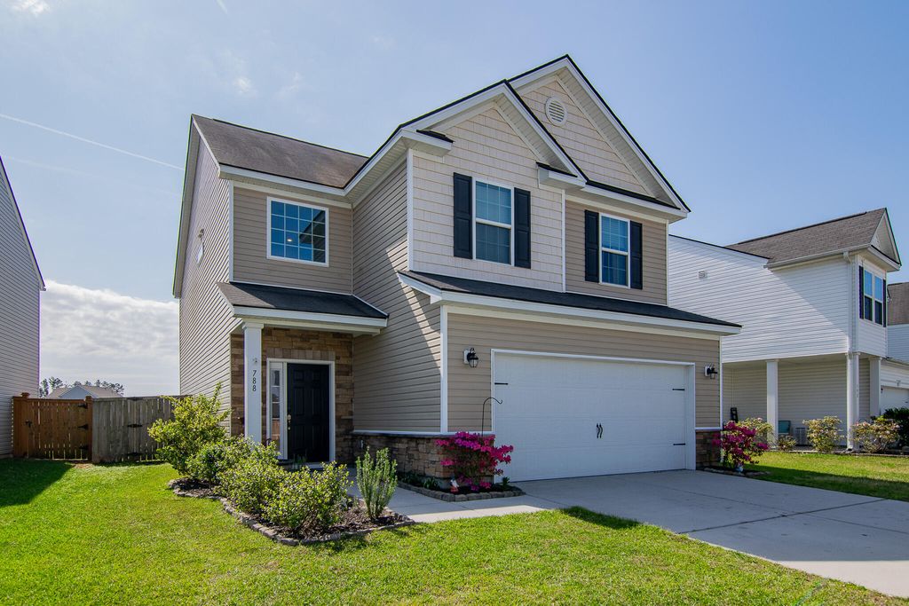 788 Redbud Lane, Summerville, SC 29483