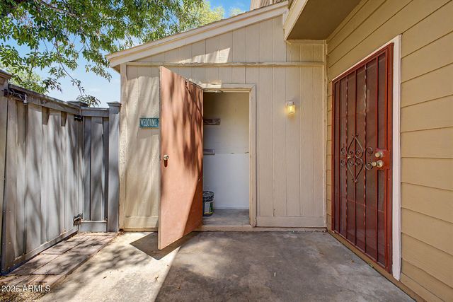 3406 W JULIE Drive 3, Phoenix, AZ 85027