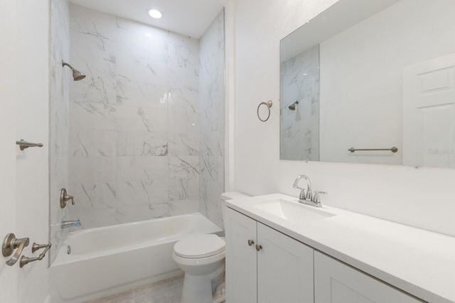 520 12TH AVENUE W, Bradenton, FL 34205