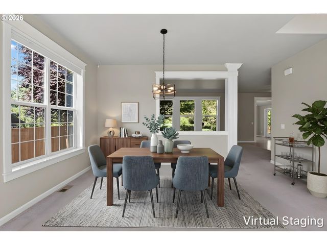 16431 WILLAMETTE VALLEY Dr, Oregon City, OR 97045