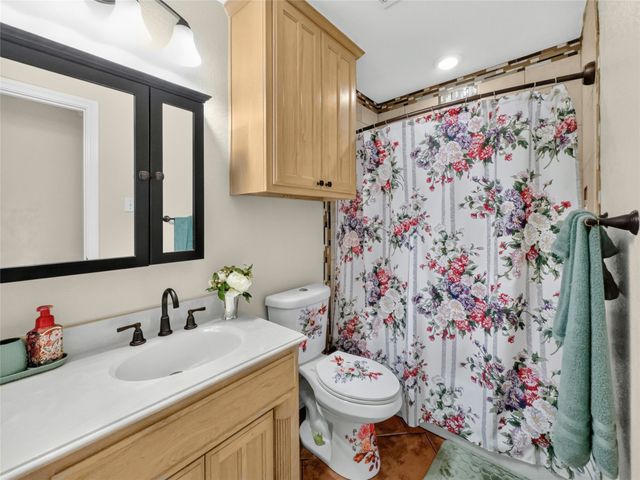 617 N Avenue D, Springtown, TX 76082
