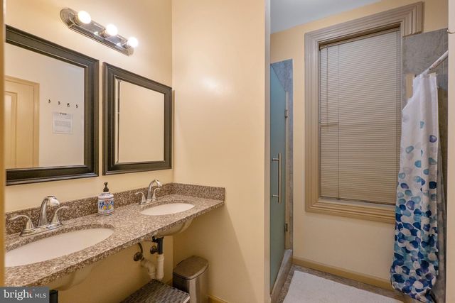 1010 PENNSYLVANIA AVE SE, Washington, DC 20003