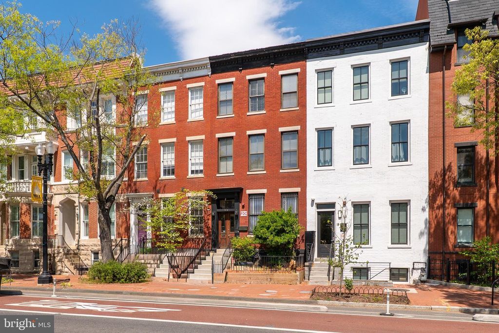 1010 PENNSYLVANIA AVE SE, Washington, DC 20003