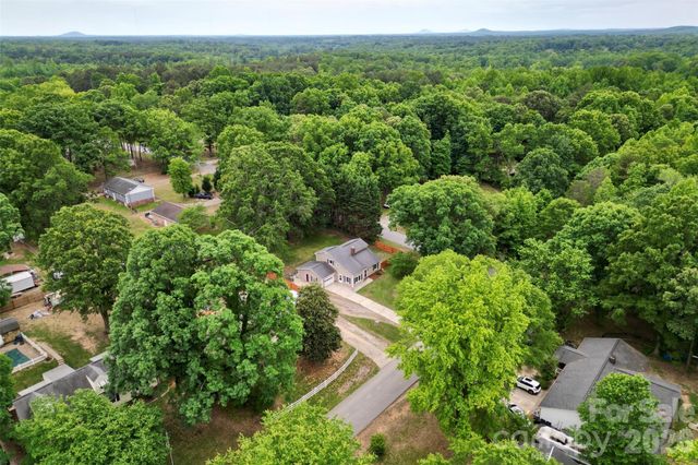 2998 Chestnut Road, Lincolnton, NC 28092