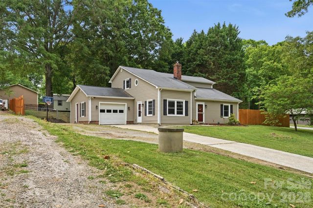 2998 Chestnut Road, Lincolnton, NC 28092