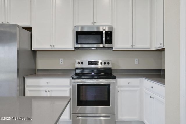 435 BORACAY Circle, St. Johns, FL 32259