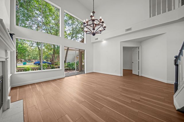 45 N Lakeridge Circle, The Woodlands, TX 77381