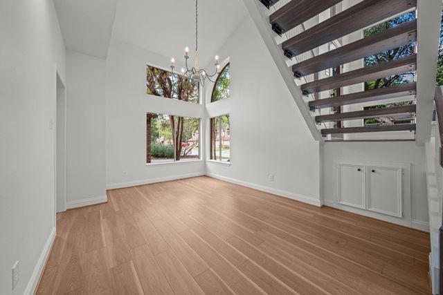 45 N Lakeridge Circle, The Woodlands, TX 77381