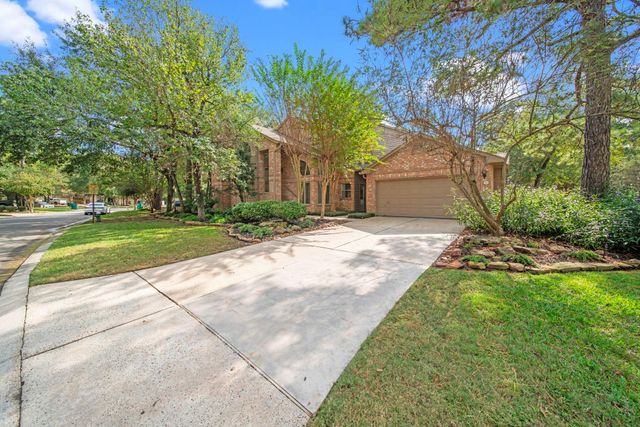 45 N Lakeridge Circle, The Woodlands, TX 77381