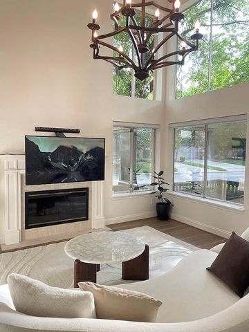 45 N Lakeridge Circle, The Woodlands, TX 77381
