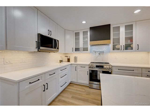 5835 E Irish Pl, Englewood, CO 80112