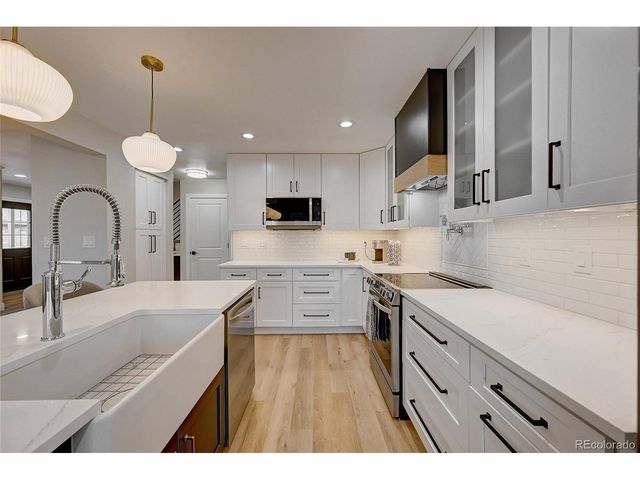 5835 E Irish Pl, Englewood, CO 80112