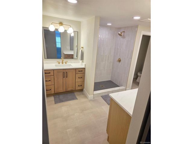 5835 E Irish Pl, Englewood, CO 80112