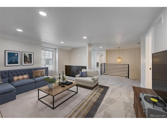 5835 E Irish Pl, Englewood, CO 80112