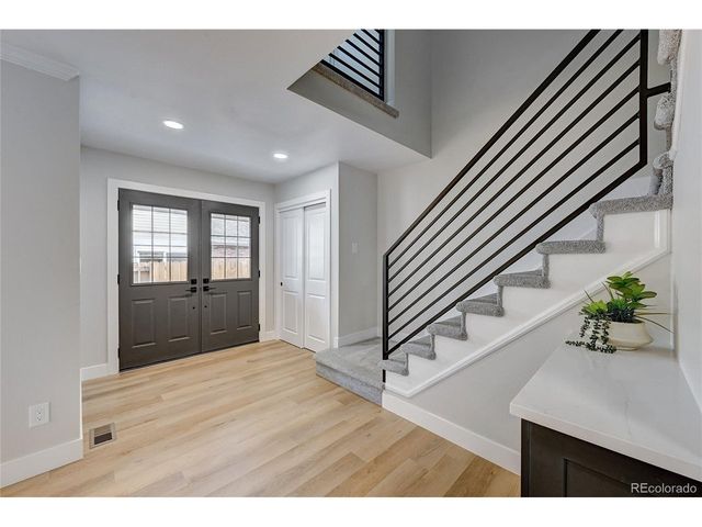 5835 E Irish Pl, Englewood, CO 80112