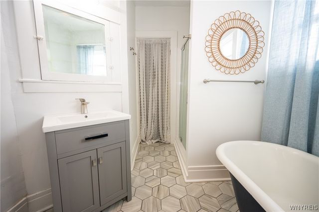 179 Columbus Avenue, Buffalo, NY 14220