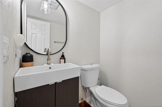 2304 S Troy Street, Aurora, CO 80014