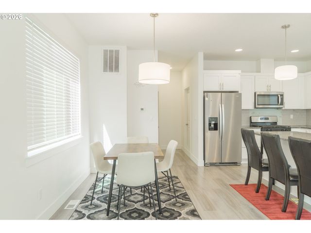 3029 Sw SHERMAN Pl, Beaverton, OR 97003
