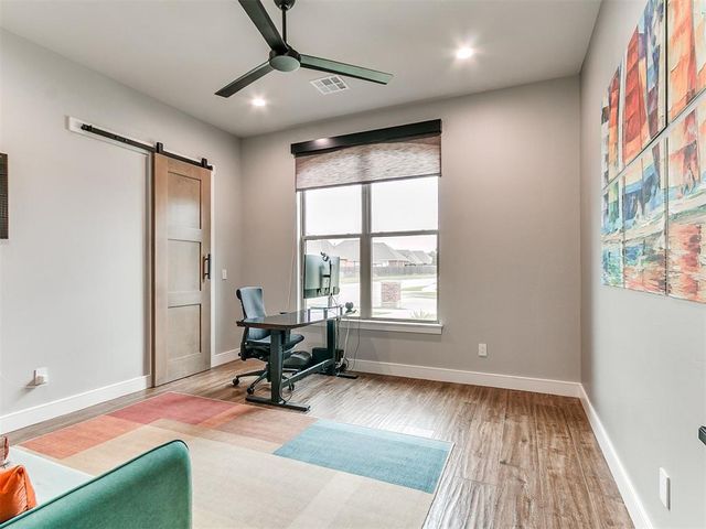 1200 Canteberry Drive, Yukon, OK 73099