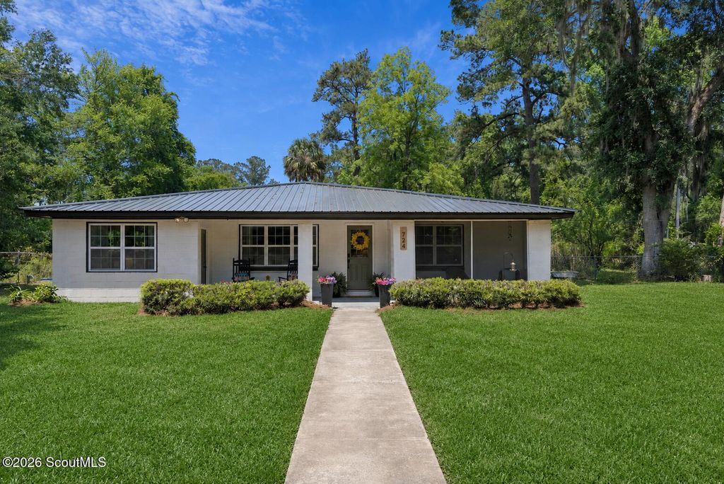 724 Fancy Bluff Road, Brunswick, GA 31523