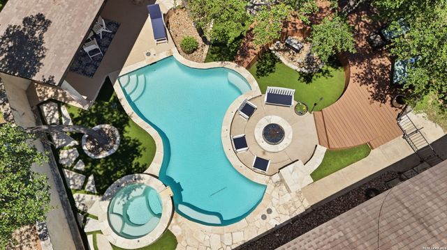 9015 TUSCAN HILLS DR, Garden Ridge, TX 78266