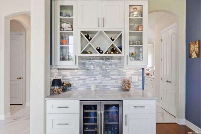 9015 TUSCAN HILLS DR, Garden Ridge, TX 78266