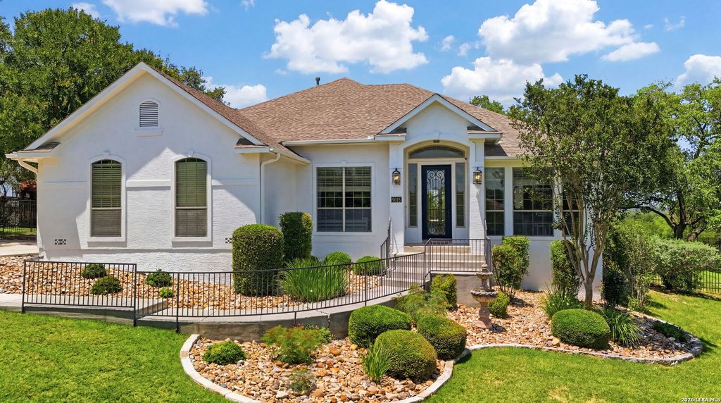 9015 TUSCAN HILLS DR, Garden Ridge, TX 78266