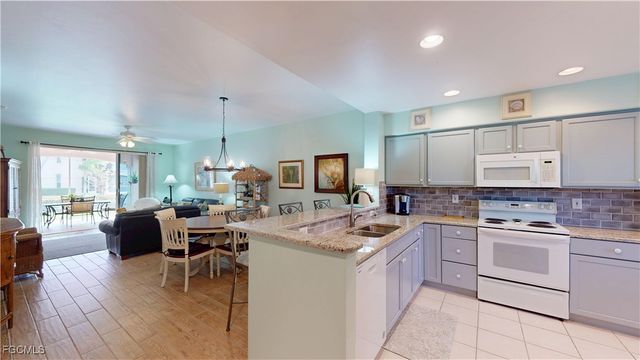 9150 Southmont CV 109, Fort Myers, FL 33908