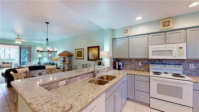 9150 Southmont CV 109, Fort Myers, FL 33908