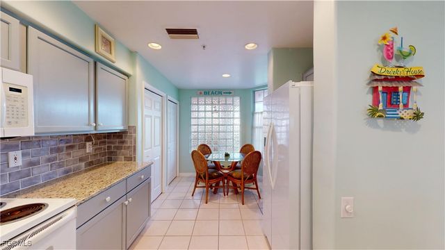 9150 Southmont CV 109, Fort Myers, FL 33908