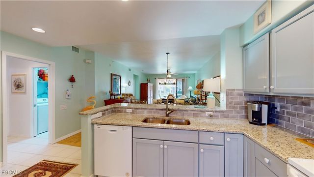 9150 Southmont CV 109, Fort Myers, FL 33908