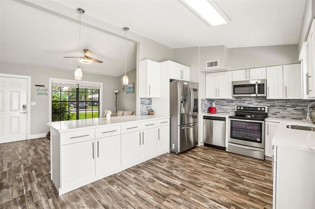 1428 PARKWOOD STREET, Clearwater, FL 33755